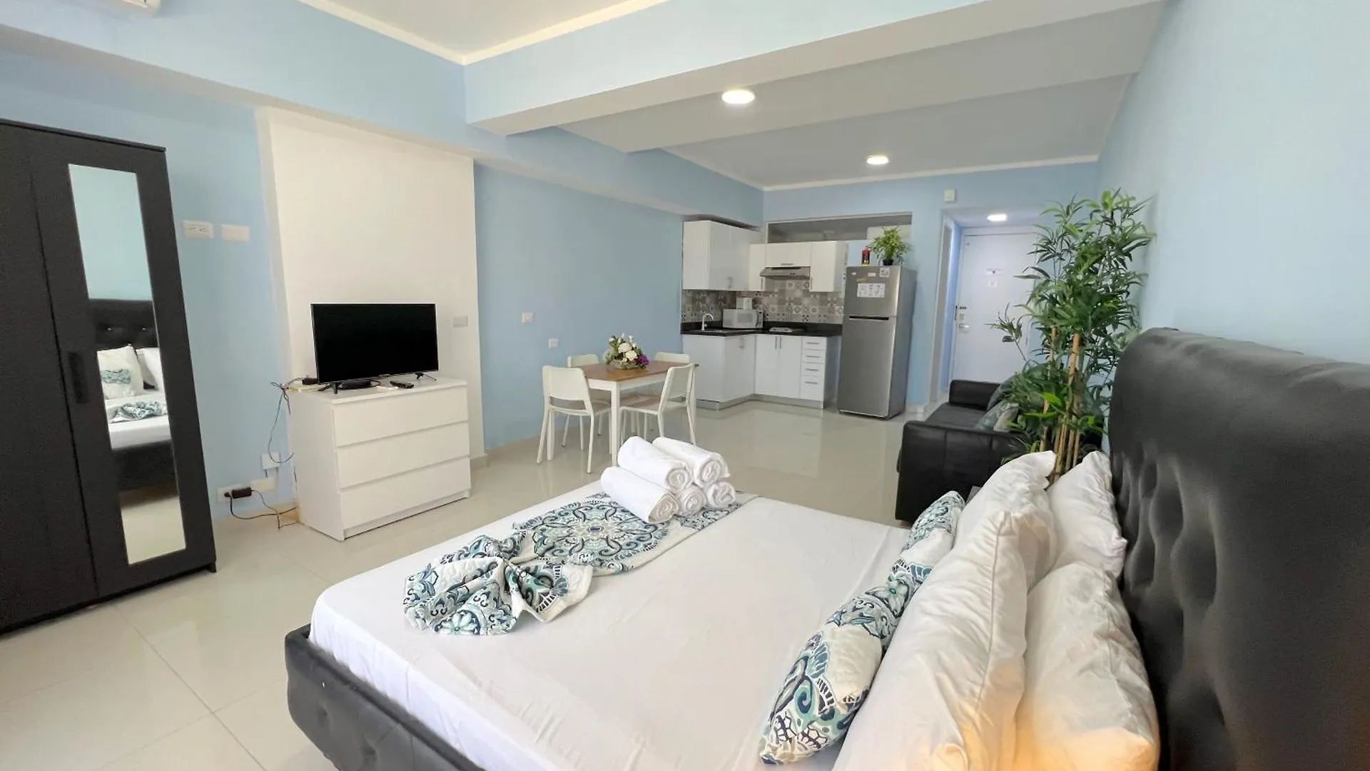 ***** Hotel Vacation Suites With Rooftop Pool, Beach Club, Spa, Restaurants - Playa Los Corales Punta Cana Dominikánská republika