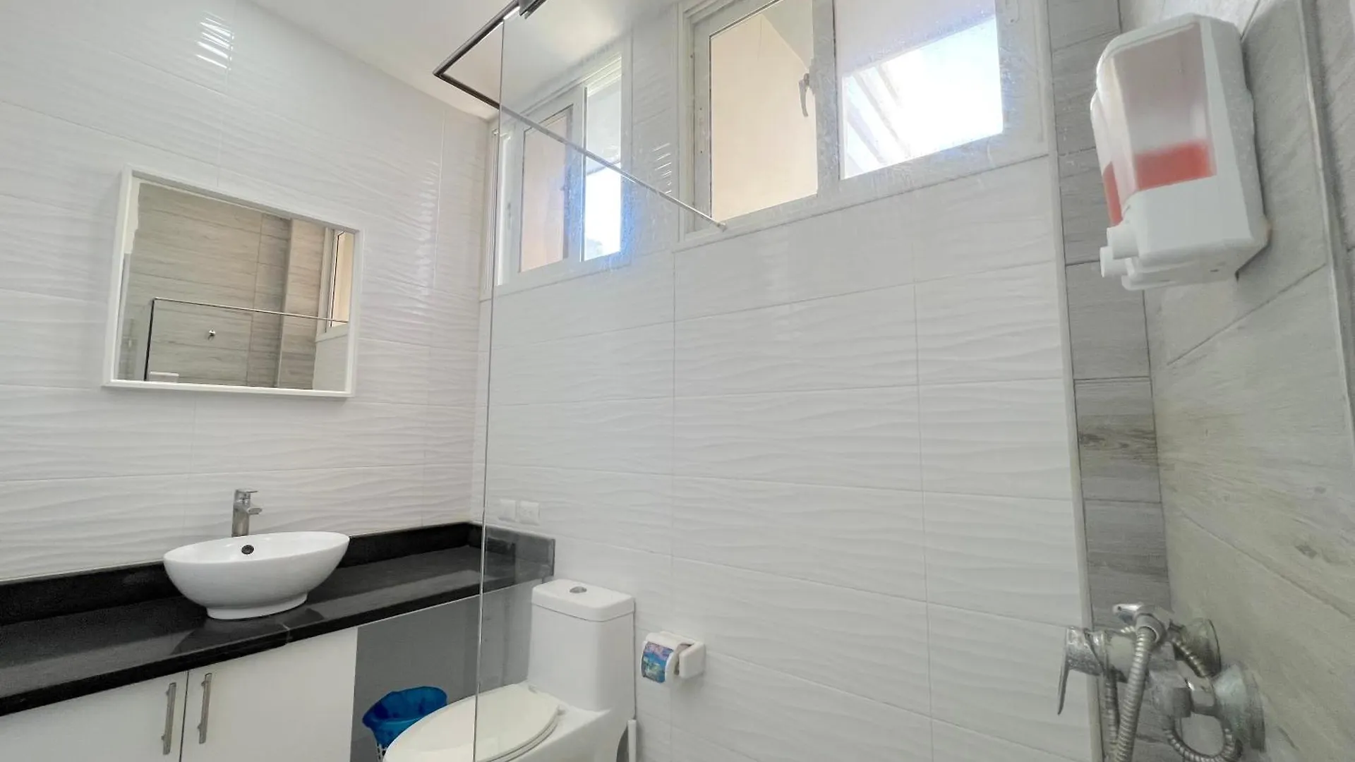 Hotel Vacation Suites With Rooftop Pool, Beach Club, Spa, Restaurants - Playa Los Corales Punta Cana