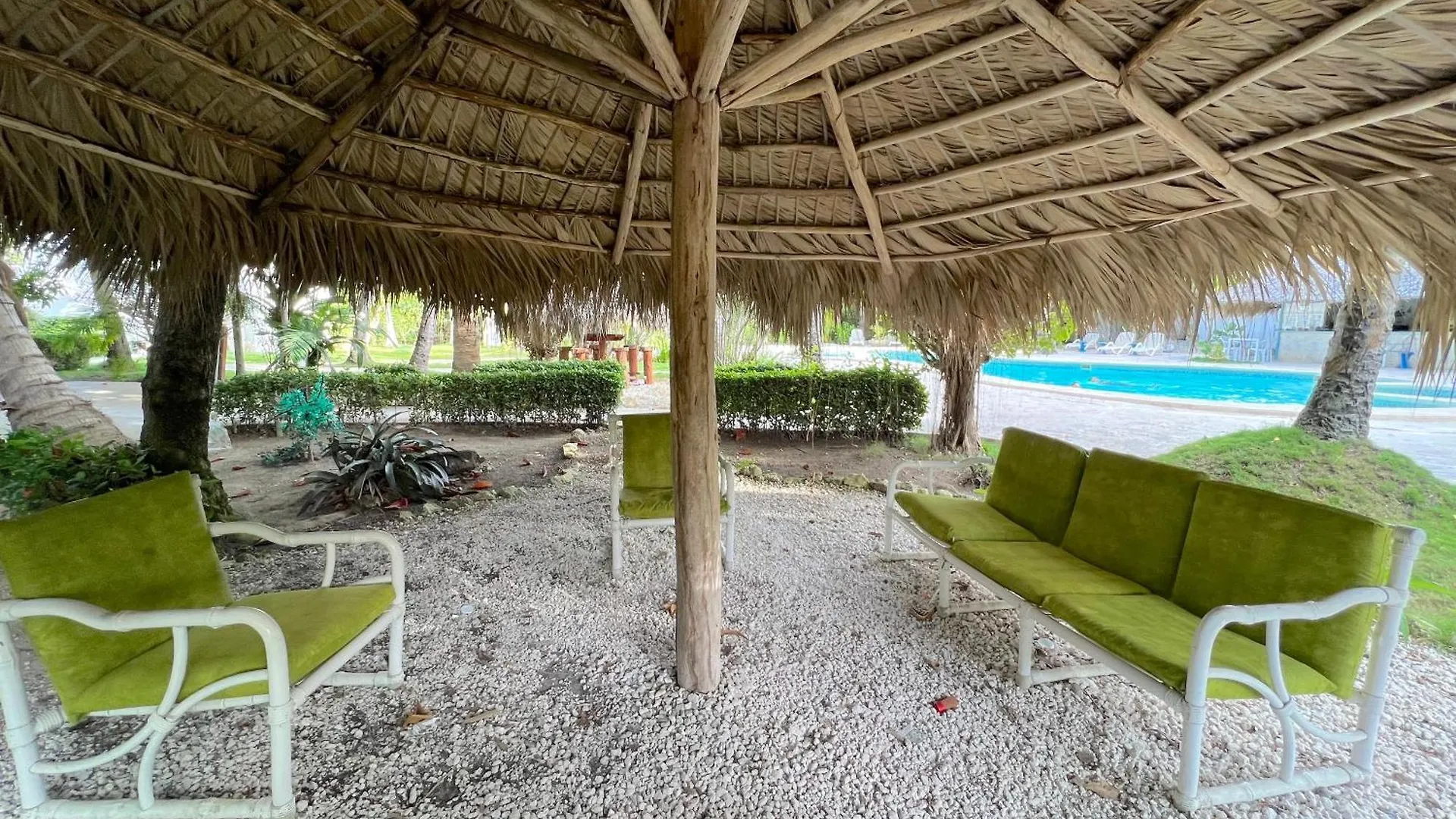 Vacation Suites With Rooftop Pool, Beach Club, Spa, Restaurants - Playa Los Corales Punta Cana