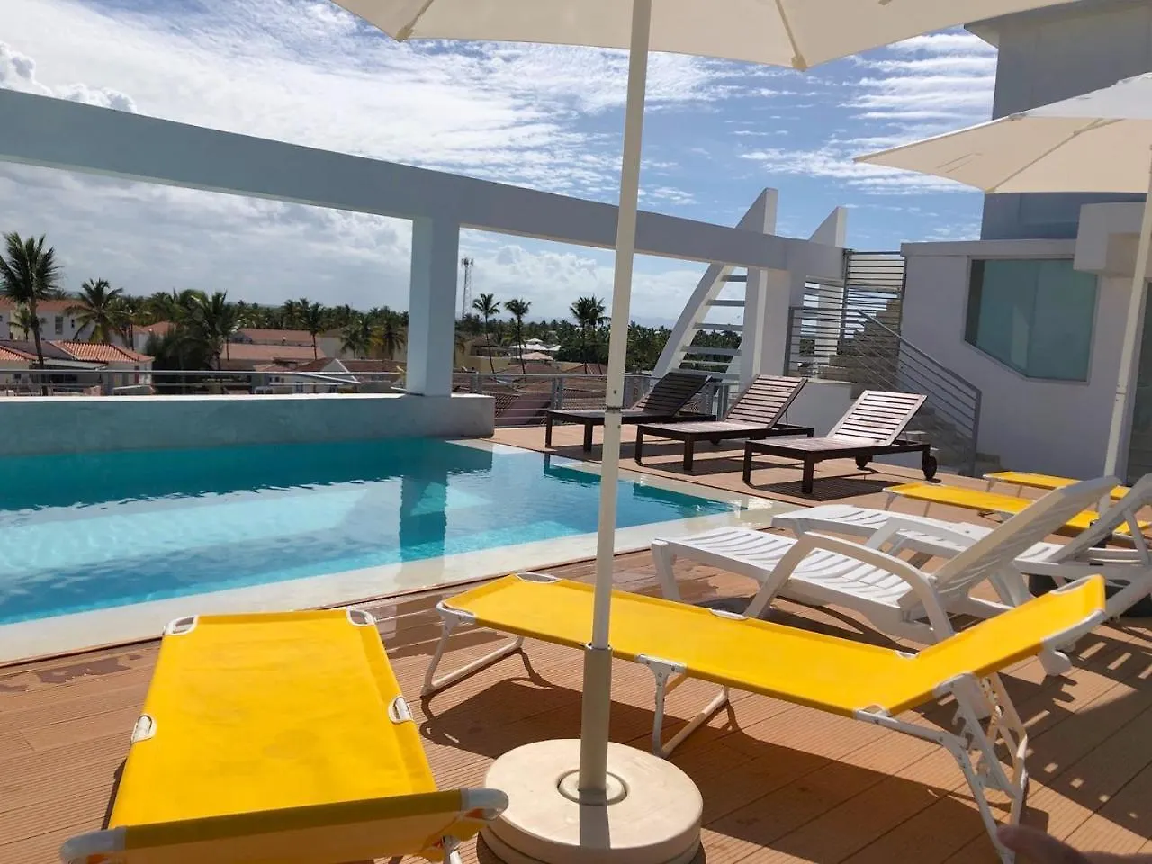 Hotel Vacation Suites With Rooftop Pool, Beach Club, Spa, Restaurants - Playa Los Corales Punta Cana